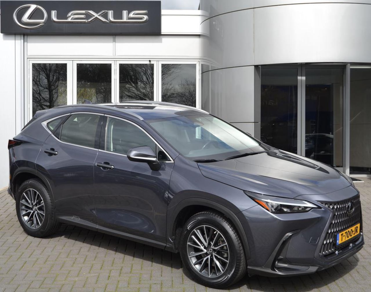Lexus NX - 350h NL-AUTO CAMERA AD-CRUISE CARPLAY/ANDROID - AutoWereld.nl