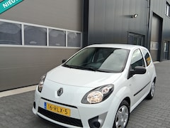 Renault Twingo - 1.2-16V Authentique N.A.P/NW APK/CARPLAY RADIO