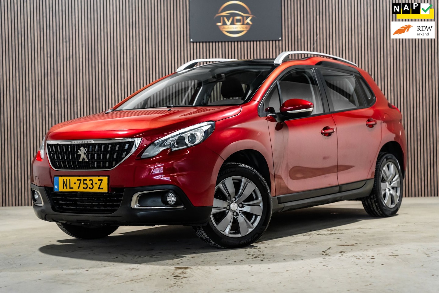 Peugeot 2008 - 1.2 PureTech AUTOMAAT LED PANO - AutoWereld.nl