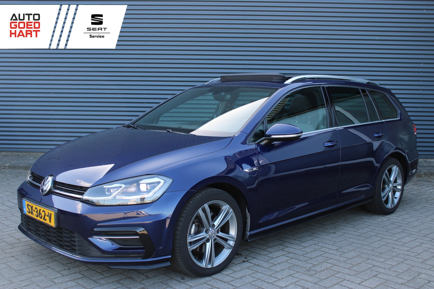 Volkswagen Golf Variant - 1.0 TSI Highline Business R Panoramadak Virtual-Cockpit Full-LED CarPlay - AutoWereld.nl