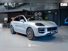 Porsche Cayenne Coupé - 3.0 S E-Hybrid (2024, BTW) achterassturing, PDCC, Sport Design Pakket, clubleder, fabrieks
