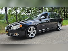 Volvo V70 - 2.0T R-Edition Automaat 12-02-2027 APK NL Auto