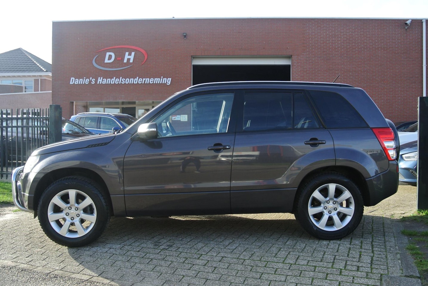 Suzuki Grand Vitara - 2.4 High Executive airco apk inruil mogelijk nap - AutoWereld.nl