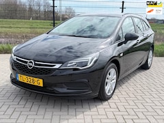 Opel Astra Sports Tourer - 1.0 Online Edition | Parkeersensoren voor & achter | Cruise control | Climate control