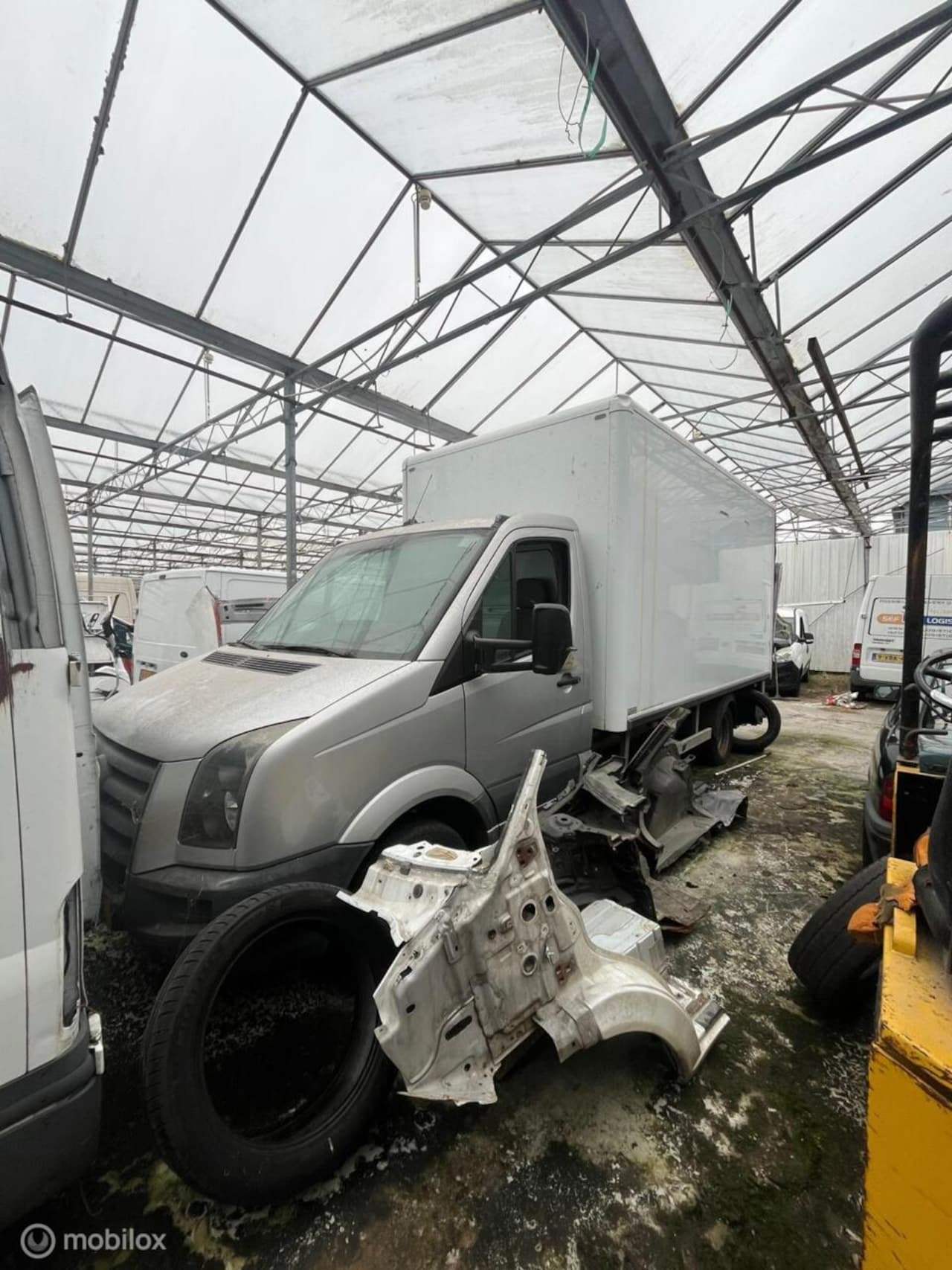 Volkswagen Crafter - Bestel 32 2.5 TDI L4H3 - AutoWereld.nl