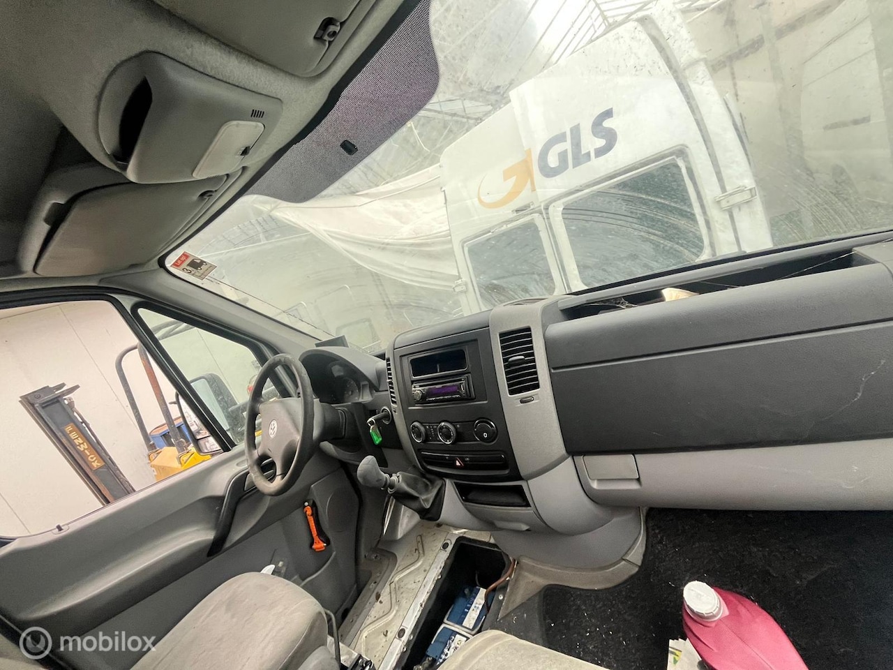 Volkswagen Crafter - Bestel 32 2.5 TDI L4H3 - AutoWereld.nl
