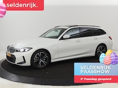 BMW 3-serie Touring - 320e M Sport | Panoramadak | Trekhaak | Stoelverwarming | Carplay | Sportstoelen | Leder/A