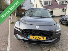 Suzuki Swift - 1.2 Style Smart Hybrid