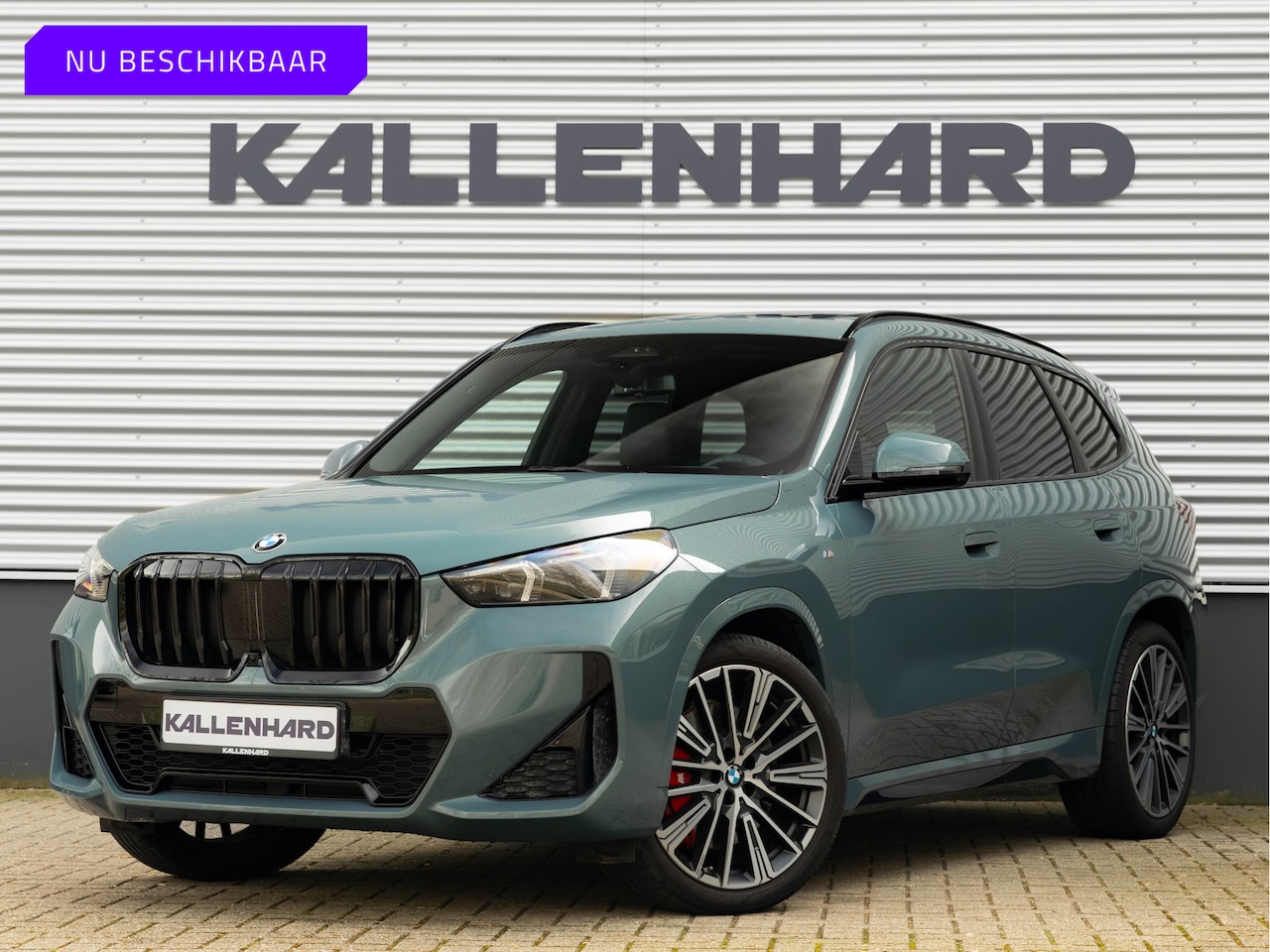 BMW X1 - sDrive18i M-Sport Pro - Pano - Massage Zetel - Trekhaak - ACC - AutoWereld.nl