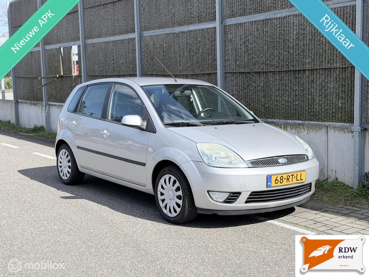 Ford Fiesta - 1.4-16V Ambiente NAP/AIRCO/NWE APK/NWE BANDEN - AutoWereld.nl