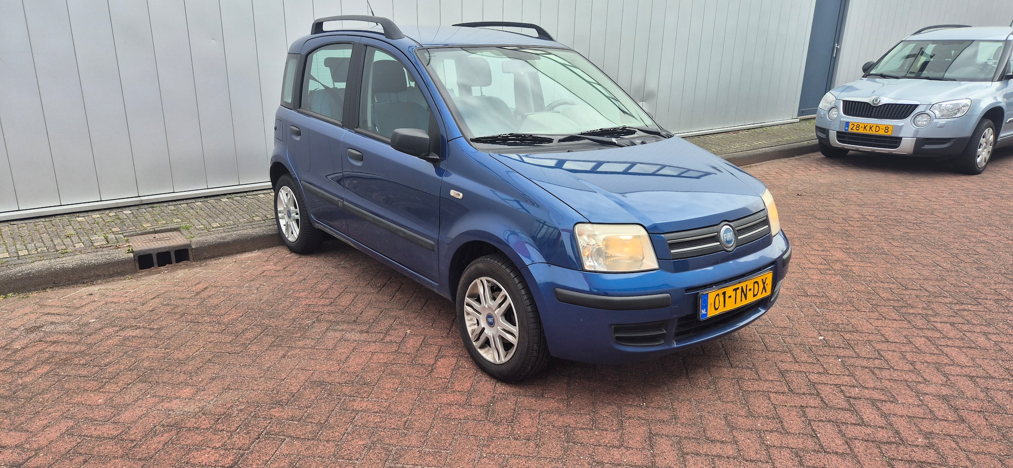 Fiat Panda - 1.2 Emotion AUTOMAAT AIRCO ANDROIDAUTO NWE APK GOED ONDERHOUDEN TECHNISCH GOED - AutoWereld.nl