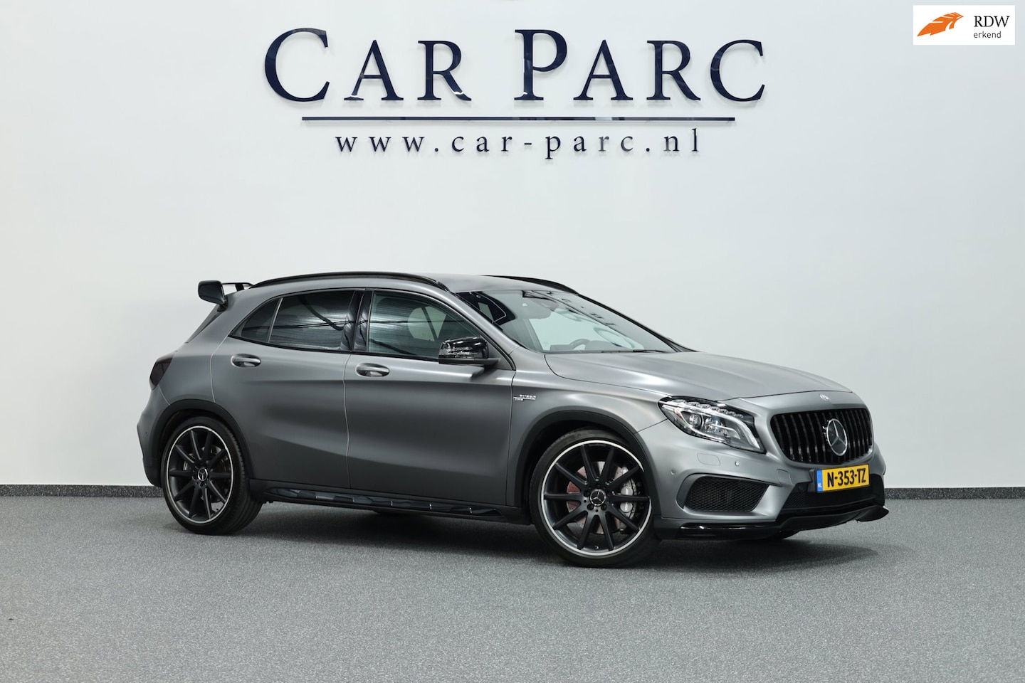 Mercedes-Benz GLA-Klasse - AMG 45 4MATIC Edition 1 MATT/LED/LEDER+S.VERWARMING+MEMORY/LMV/PDC/CRUISE/12 MND GARANTIE! - AutoWereld.nl