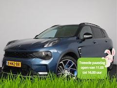 Lynk & Co 01 - 1.5 | Zwarte hemel | 360° camera |261 PK Plug-in Hybrid | Panoramadak | 20'' velgen