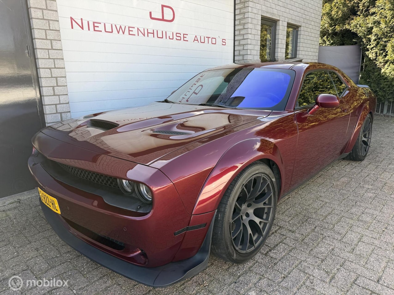 Dodge Challenger - SRT 6.4 V8 Scat Pack Widebody, 45.341km! - AutoWereld.nl