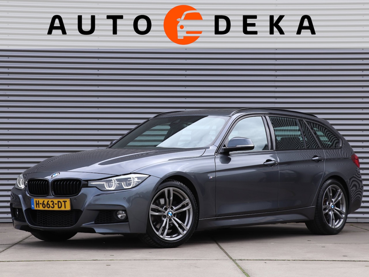 BMW 3-serie Touring - 318i M-Sport Automaat *Leder*Panodak*Trekhaak* - AutoWereld.nl