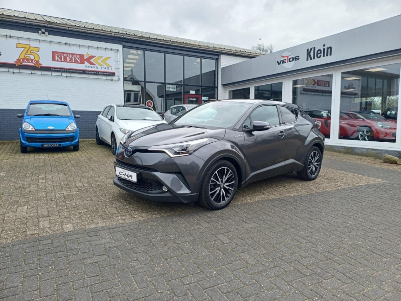 Toyota C-HR - 1.8 Hybrid Premium 1.8 Hybrid Premium - AutoWereld.nl