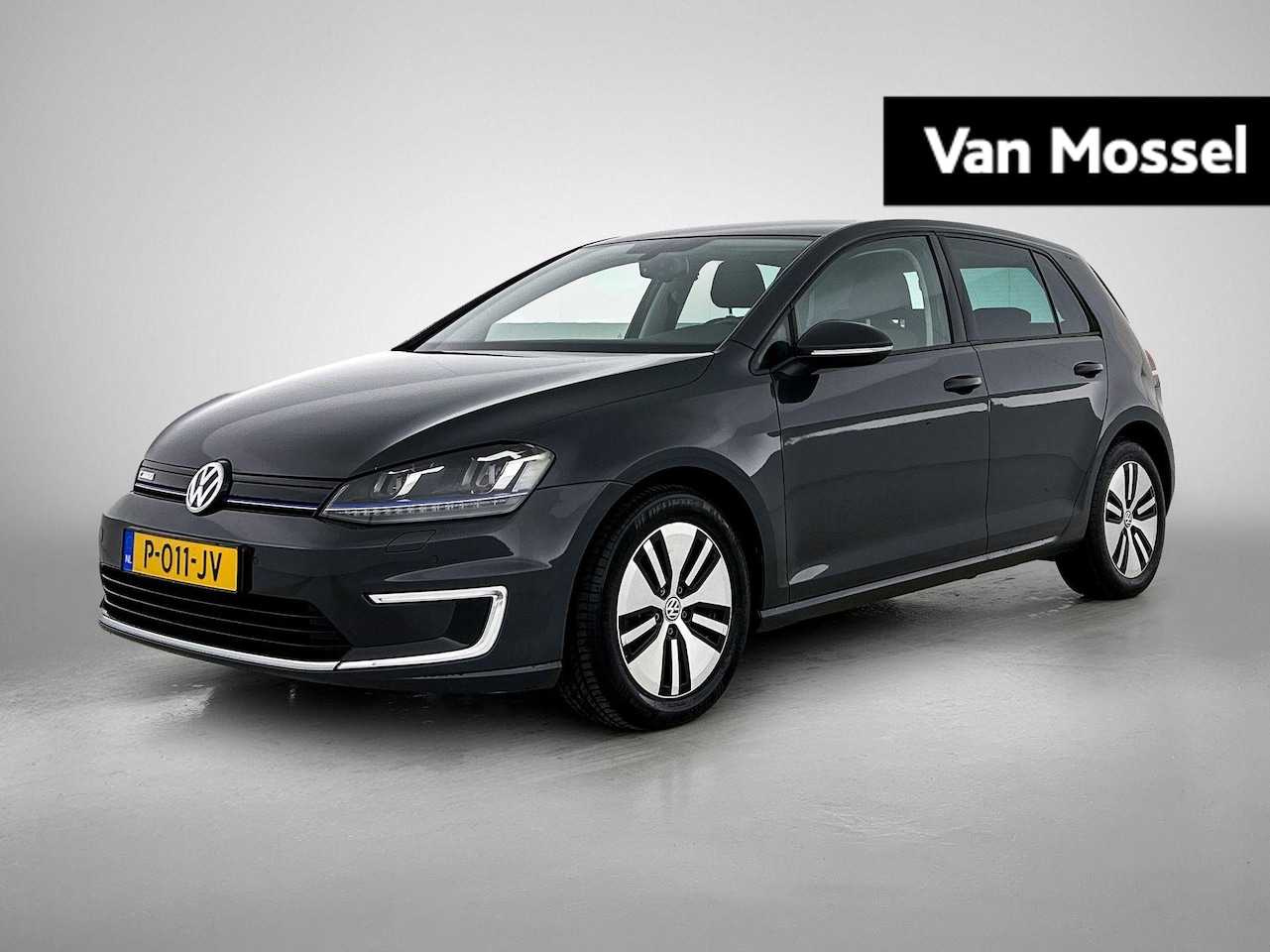 Volkswagen e-Golf - e-Golf 116 PK | SoH 82% | Automaat | LED | Stoelverwarming | Parkeersensoren | Climatronic - AutoWereld.nl