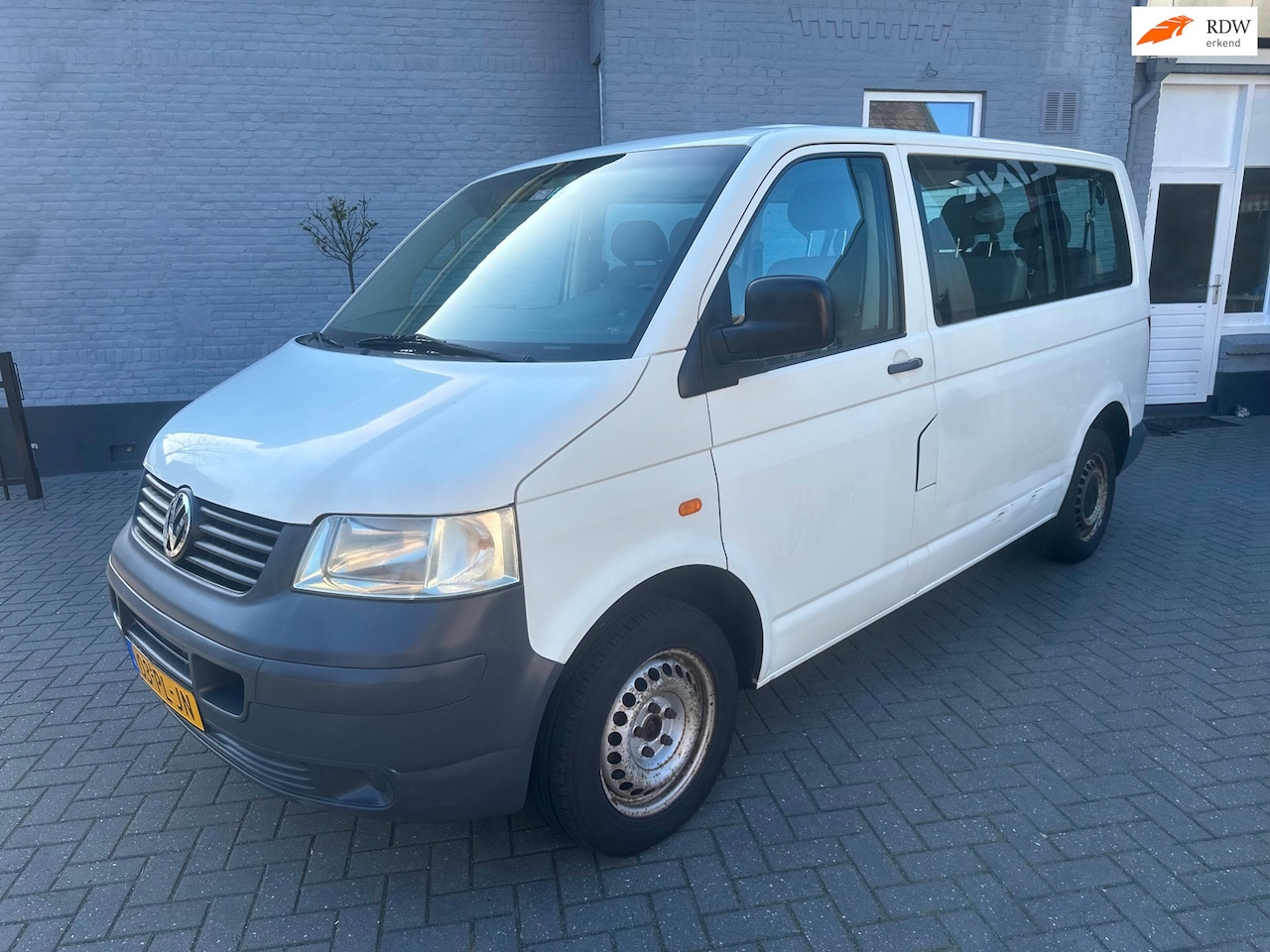 Volkswagen Transporter Kombi - 1.9 TDI 300 Trendl. | 9 PERSOONS | - AutoWereld.nl