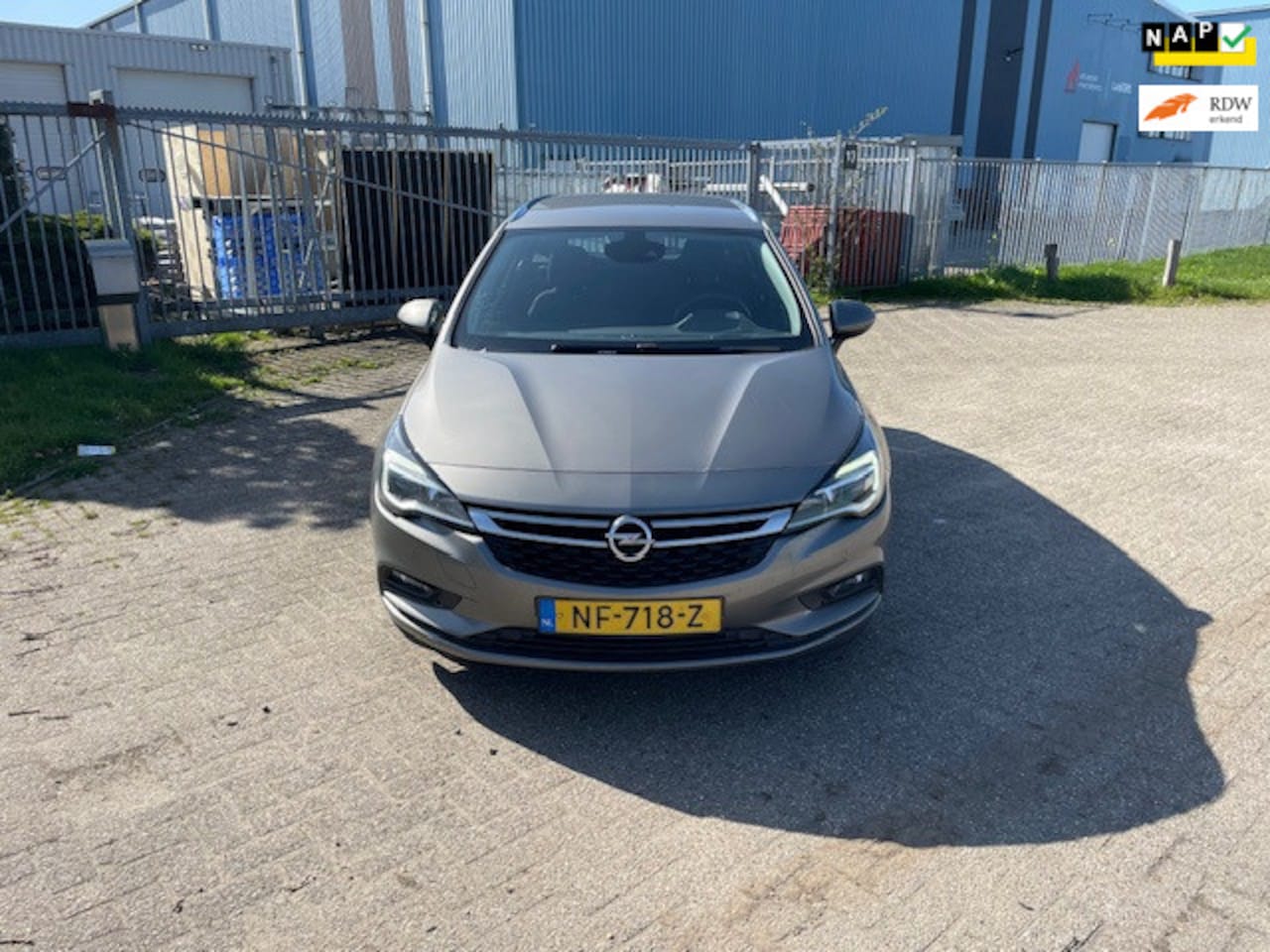 Opel Astra Sports Tourer - 1.6 CDTI Business 1.6 CDTI Business+ - AutoWereld.nl
