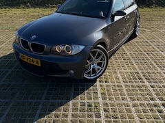 BMW 1-serie - 118i High Executive