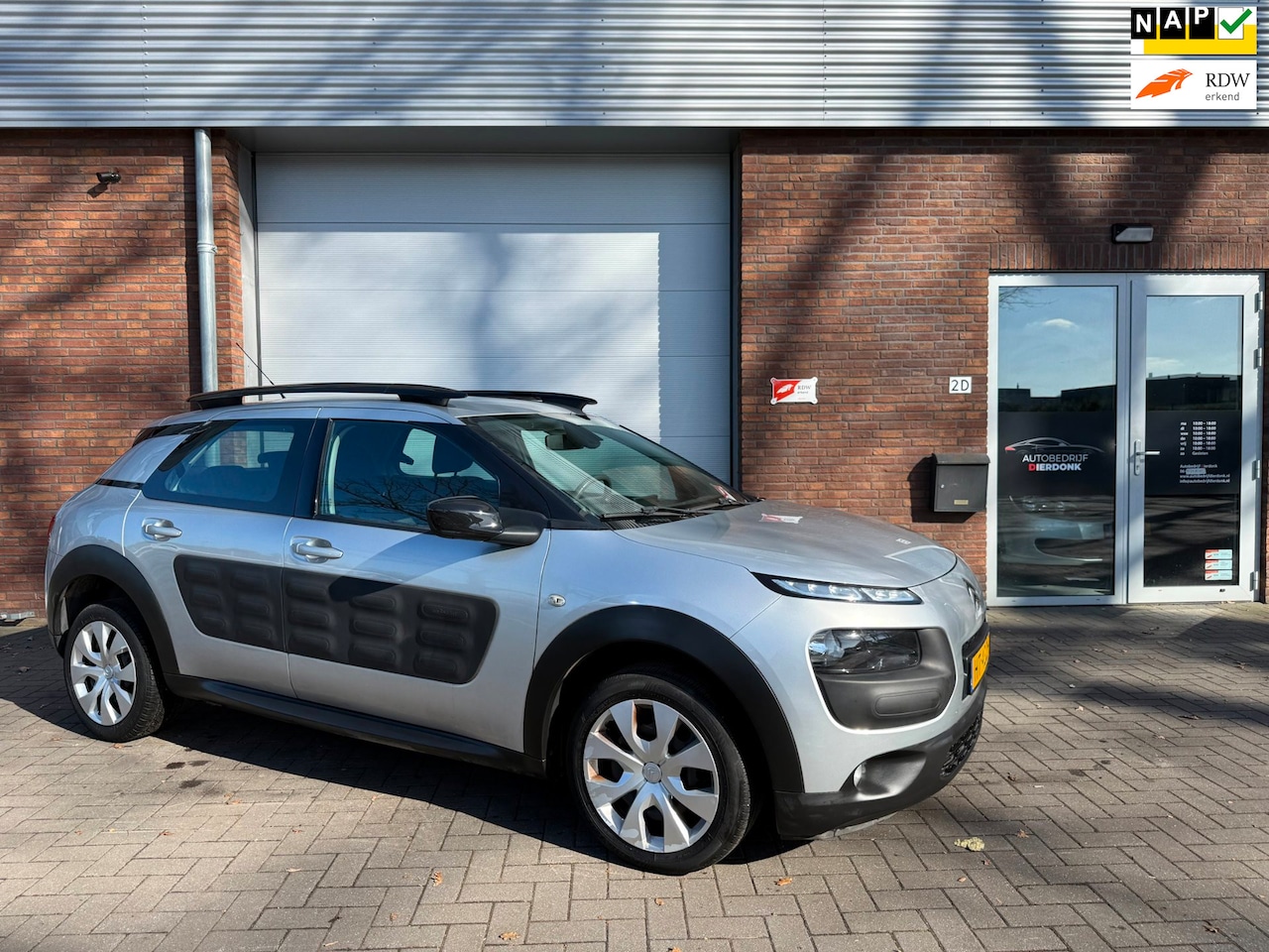 Citroën C4 Cactus - 1.2 PureTech Feel|NIEUWE APK|AIRCO|NAVI - AutoWereld.nl