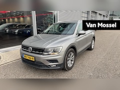 Volkswagen Tiguan - 1.4 TSI Comfortline Business 125 PK | Trekhaak | Climate Control | Parkeersensoren voor +