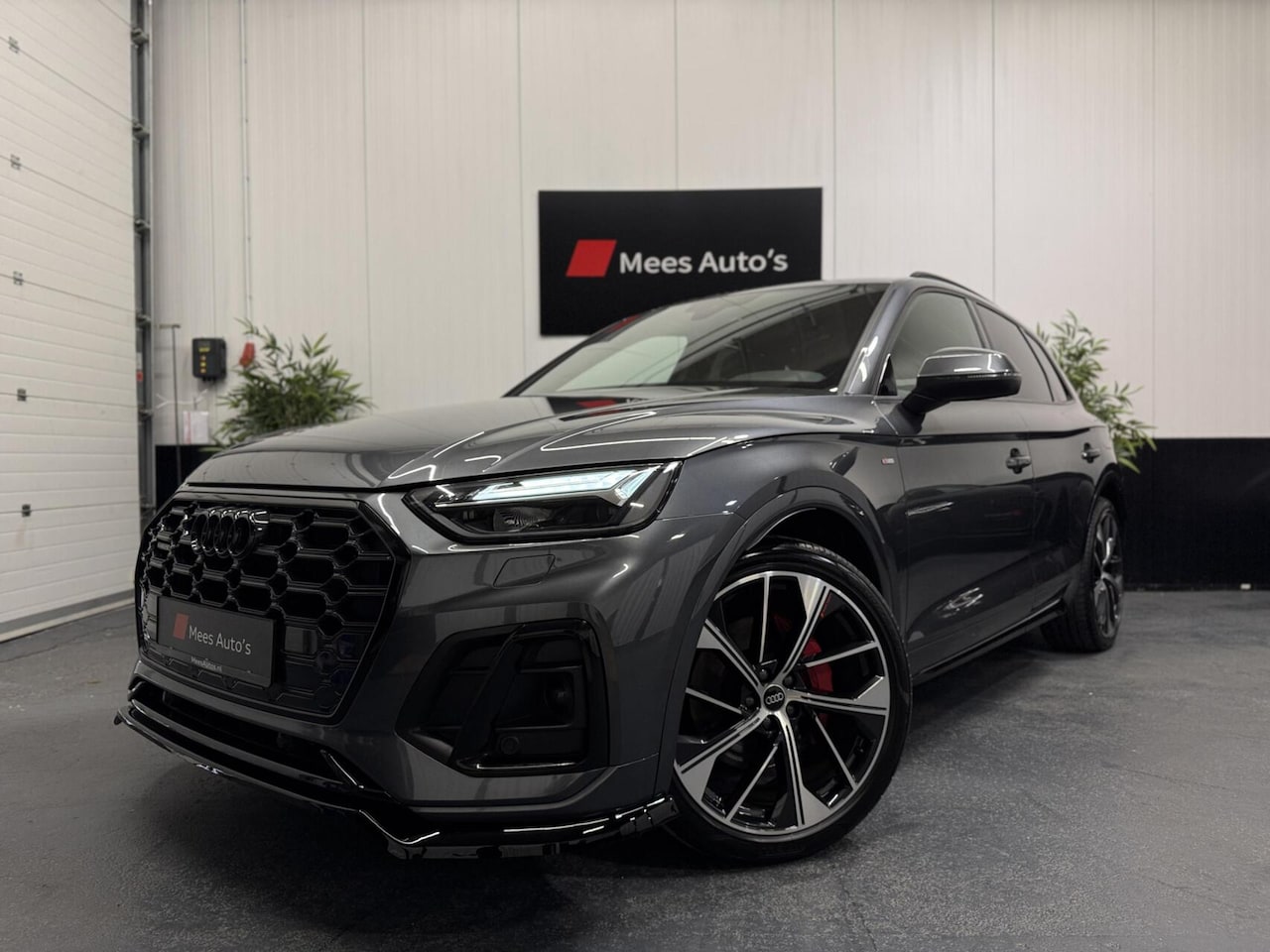 Audi Q5 - 55 TFSI e S edition Competition|Luchtvering|Keyless| - AutoWereld.nl