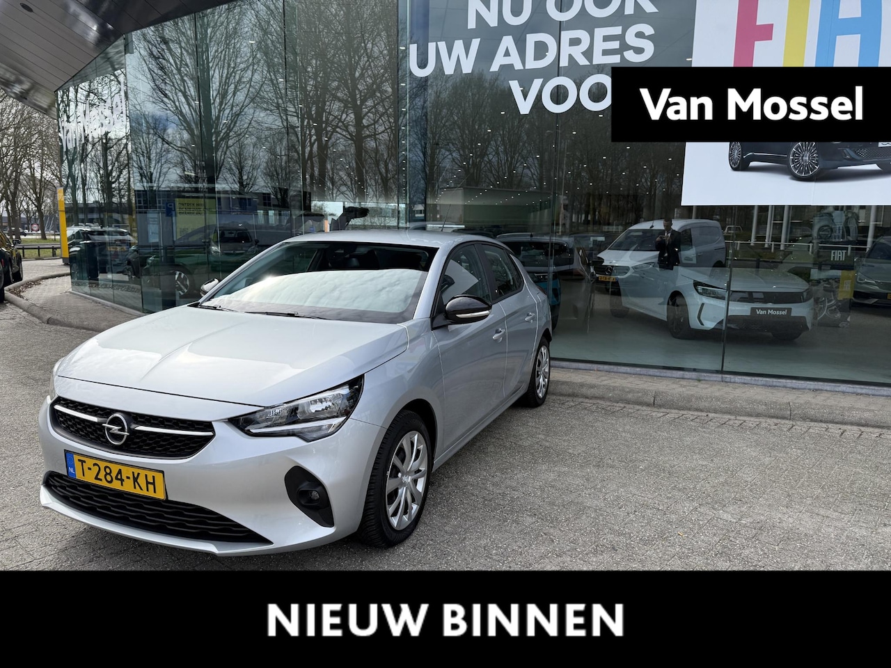 Opel Corsa-e - Edition 50 kWh | Lage KM-Stand ! | Parkeersensoren | - AutoWereld.nl