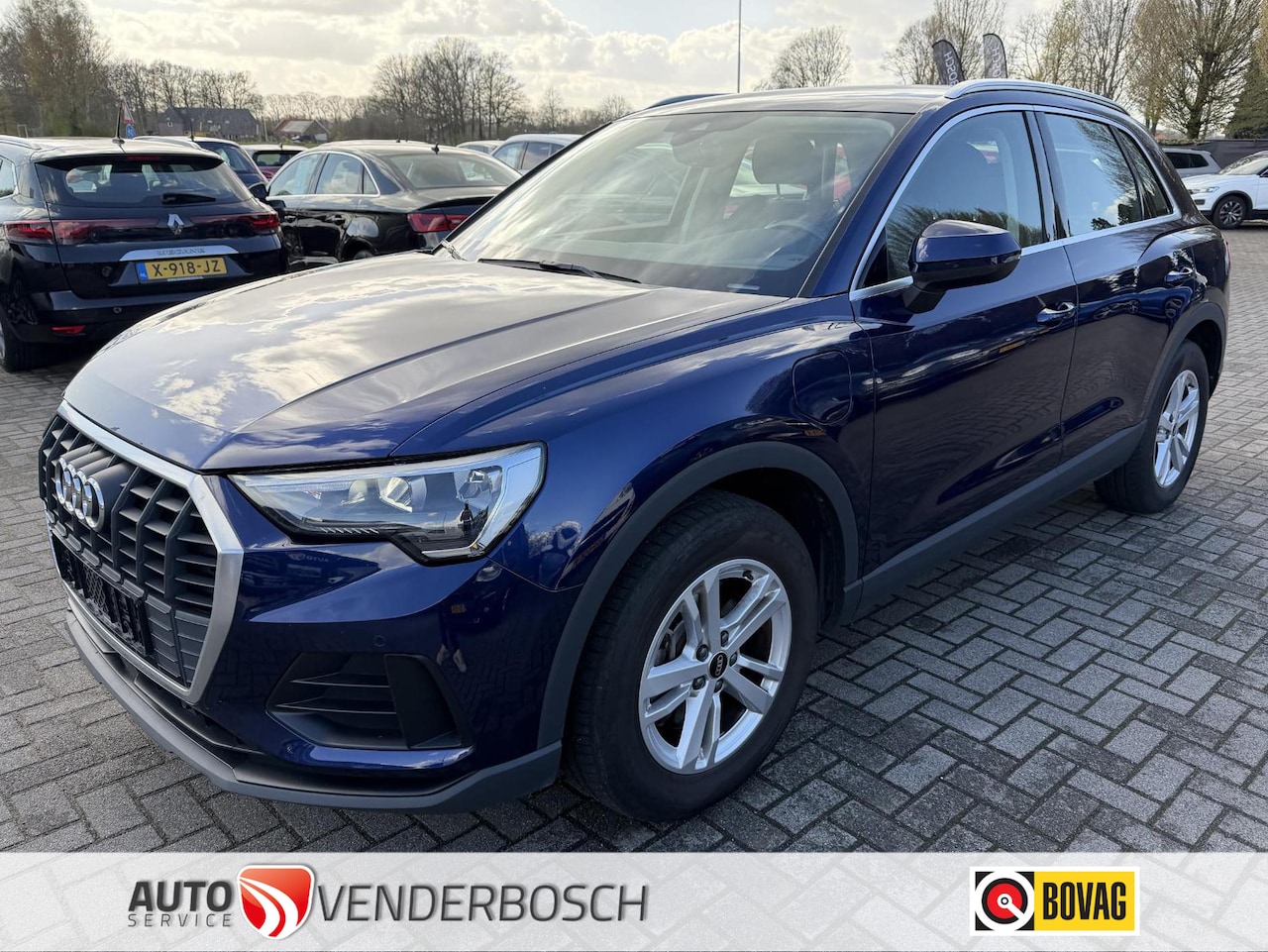 Audi Q3 - 45 TFSI e edition 245pk | Trekhaak | Stoelverwarming | Carplay | Adaptive cruise - AutoWereld.nl