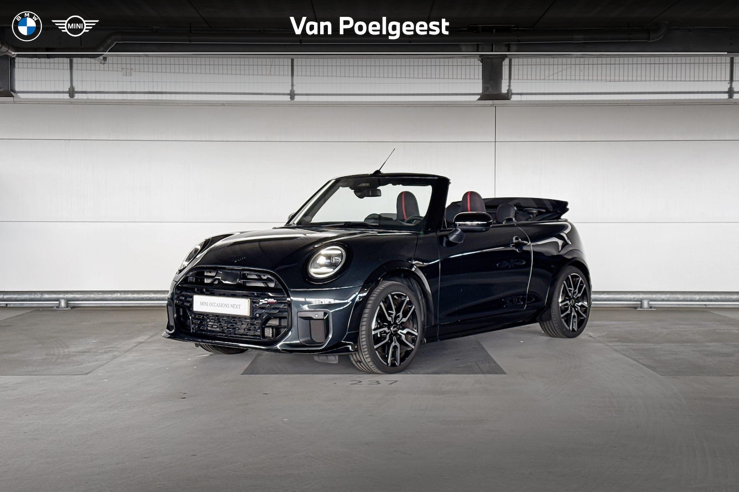 MINI Cabrio - Cooper C John Cooper Works XL - AutoWereld.nl