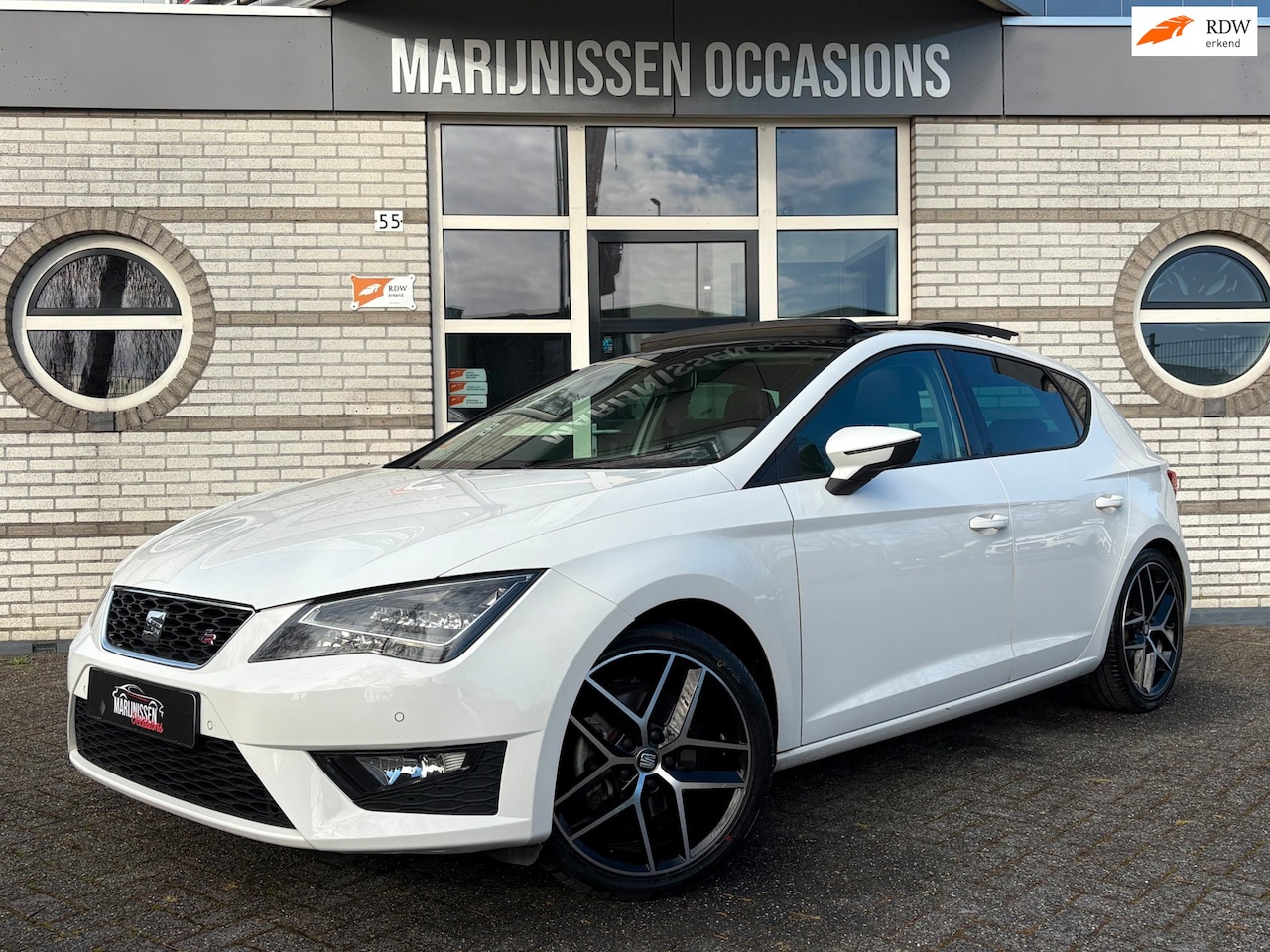 SEAT Leon - 1.4 TSI ACT FR Dynamic |Pano,PDC,Navi,Cruise| - AutoWereld.nl
