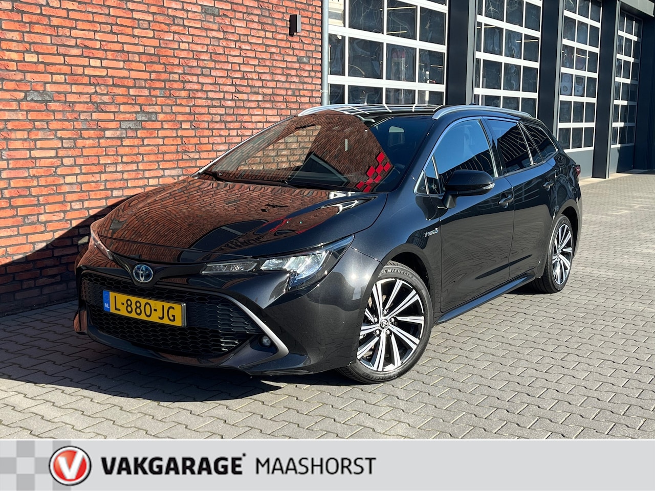 Toyota Corolla Touring Sports - 1.8 Hybrid Dynamic Adapt.Cruise/AchteruitrijCam./LED/DAB+/Clima/StoelVerw./AppConnect - AutoWereld.nl