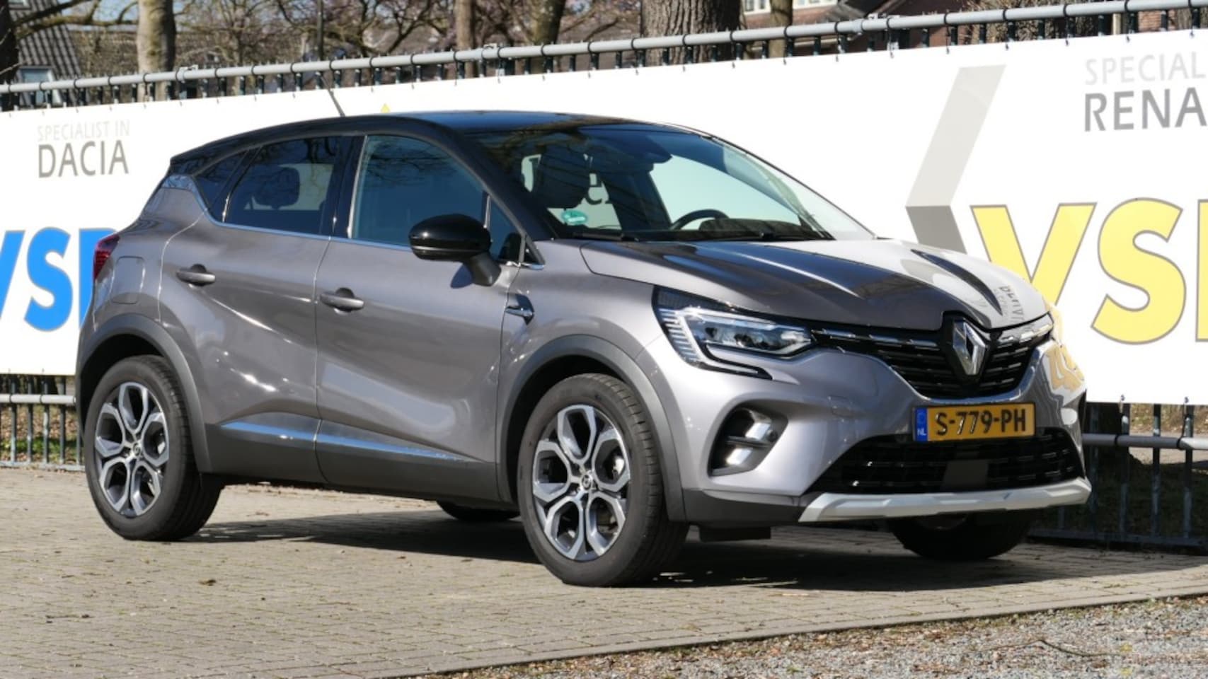 Renault Captur - TCe 140 EDC Automaat Intens - AutoWereld.nl