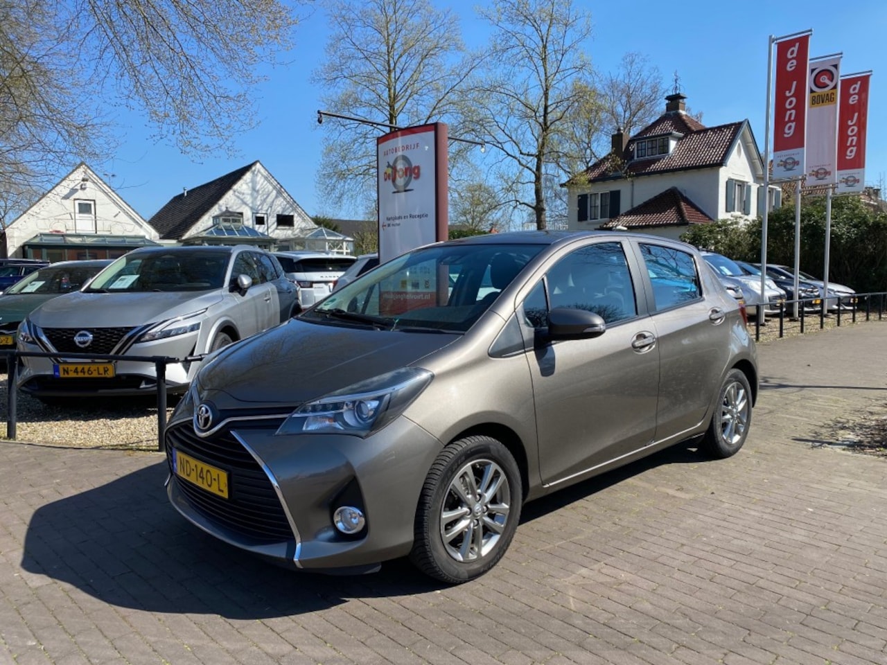 Toyota Yaris - 1.3 VVT-I 4-CILINDER 5-DEURS / NAVI / CAMERA / AIRCO-ECC / LED / CRUISE CTR. / 15'' LM-VEL - AutoWereld.nl