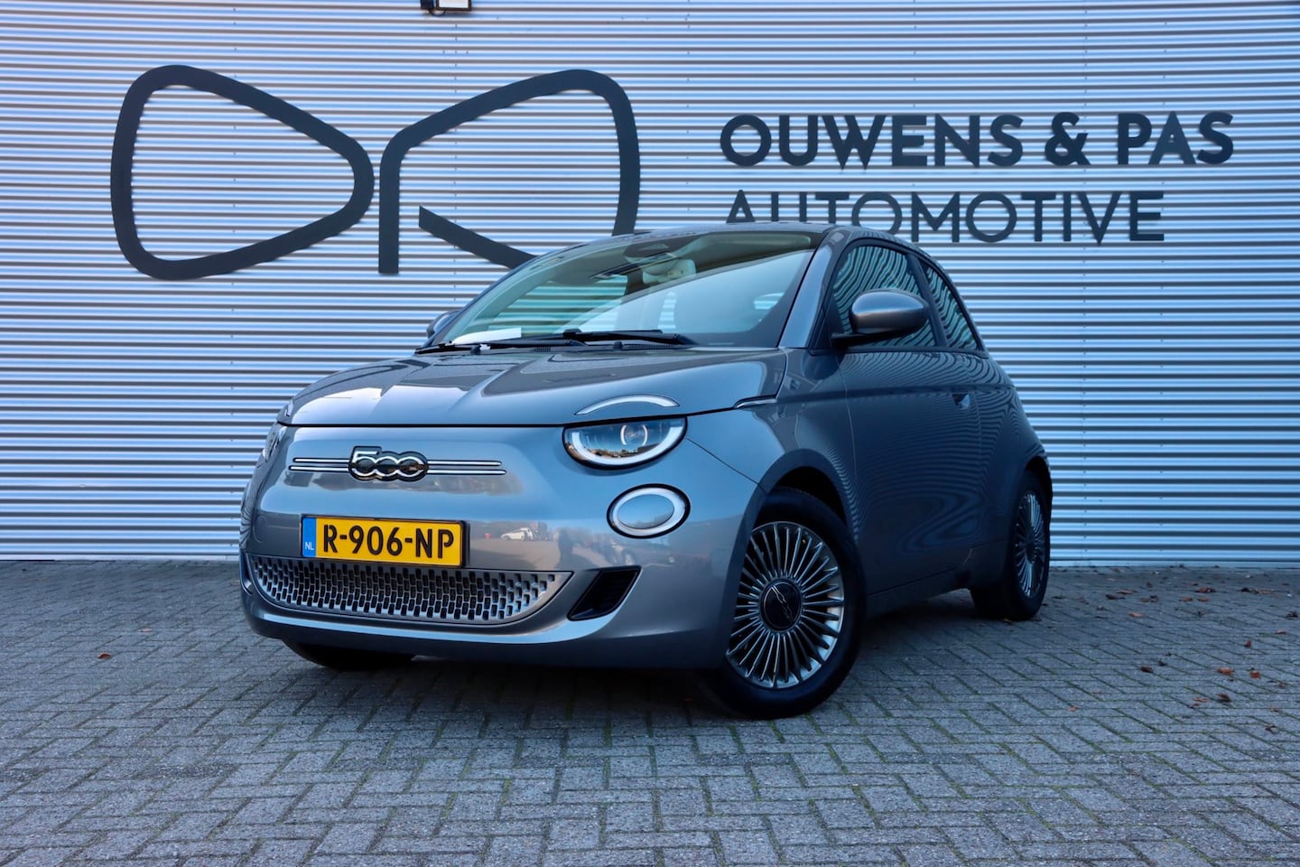 Fiat 500 - RED 42 kWh | NAVIGATIE | LED | CRUISE | NETTE AUTO - AutoWereld.nl