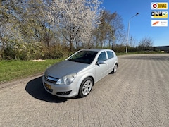 Opel Astra - 1.6 Temptation*AIRCO*TREKHAAK*5-DEURS