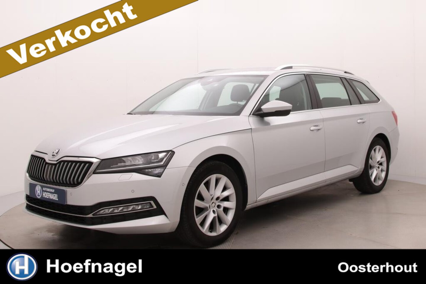 Skoda Superb Combi - 1.5 TSI ACT Business Edition Plus Automaat | Leder | Trekhaak | Adaptive Cruise Control | - AutoWereld.nl
