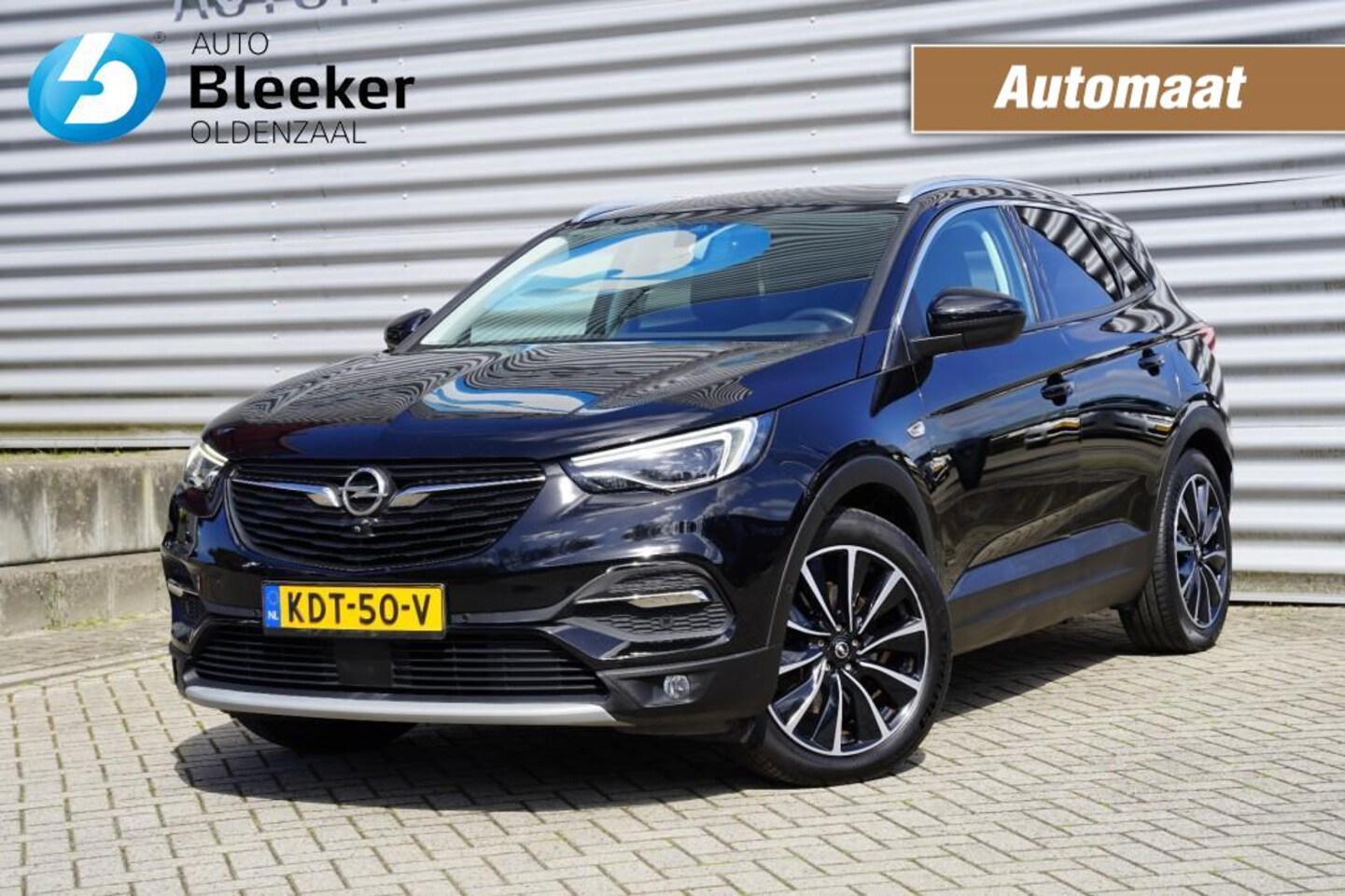 Opel Grandland - 1.6T Hybrid 225pk Aut. Ultimate Leer Navi Trekh Camera - AutoWereld.nl
