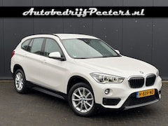 BMW X1 - sDrive18i Automaat Navigatie LED Cruise PDC Stoelverwarming