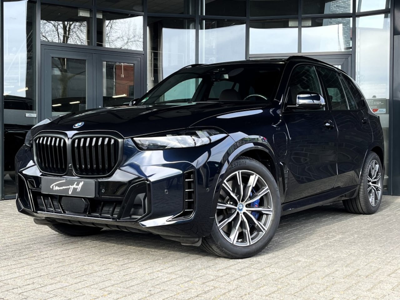 BMW X5 - XDRIVE50E M-SPORT - PANO - SKY LOUNGE - LUCHTV. - TREKH. - AutoWereld.nl