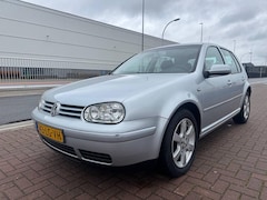 Volkswagen Golf - 1.6-16V /Airco/Cruise/Trekhaak/Nieuwe APK