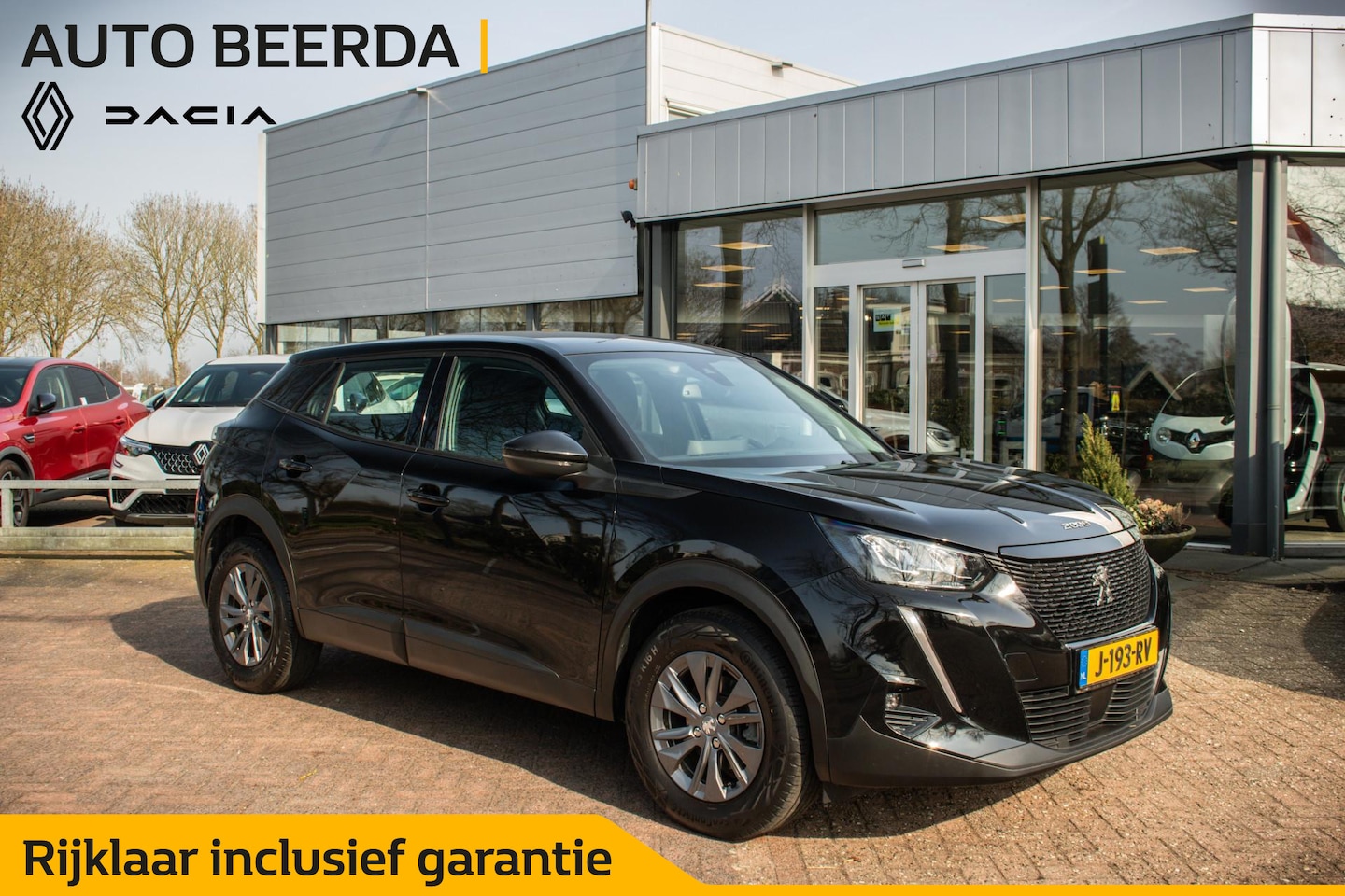 Peugeot 2008 - 1.2 PureTech Blue Lease Active 130 PK | Handgeschakeld | Trekhaak - AutoWereld.nl