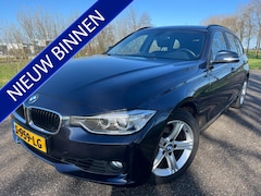 BMW 3-serie Touring - 320i Executive