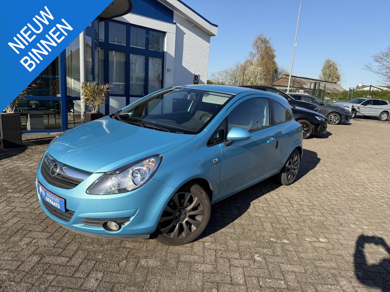 Opel Corsa - 1.4-16V '111' Edition TREKHAAK-AIRCO-LM-WEINIG KM-1e EIGENAAR-1.4 MOTOR - AutoWereld.nl