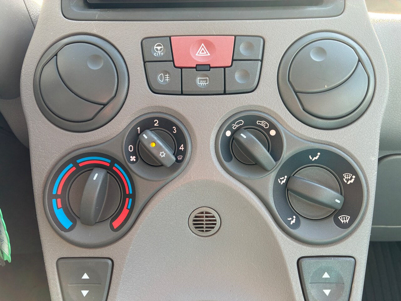 Fiat Panda - 1.2 Sportsound Automaat Airco, Nieuwe Distributie/banden