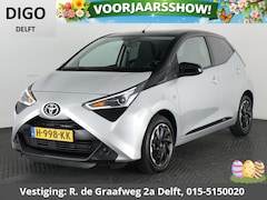 Toyota Aygo - 1.0 VVT-i X-Play Bi-Tone Automaat | Apple Carplay & AndroidAUTO | Camera | 1e eigenaar | P