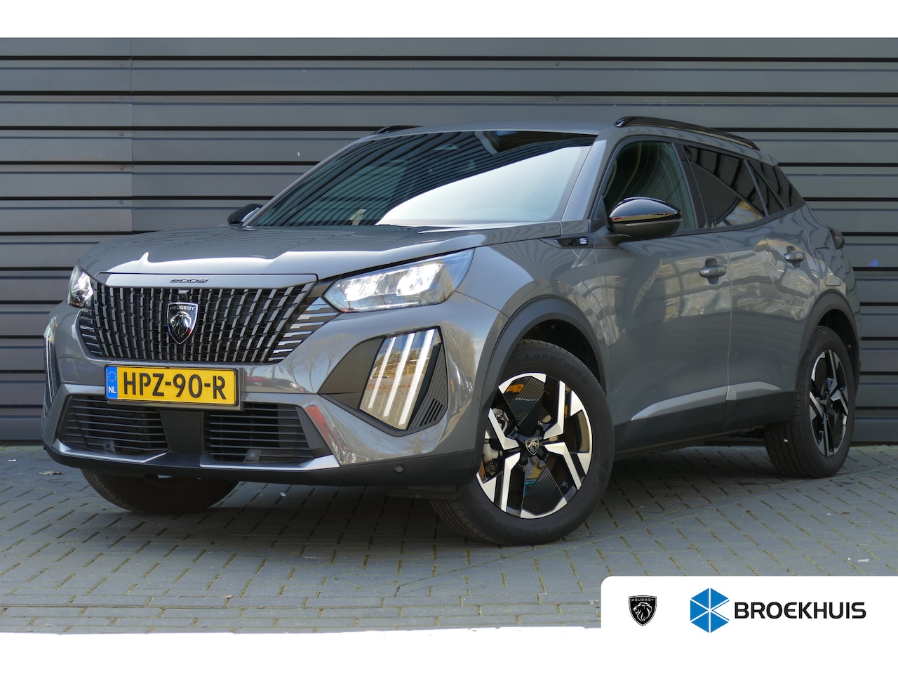 Peugeot e-2008 - EV 156PK 54KWH ALLURE AUTOMAAT / NAVI / CLIMA / CAMERA V+A / 17"LMV / KEYLESS / 8 JAAR GAR - AutoWereld.nl