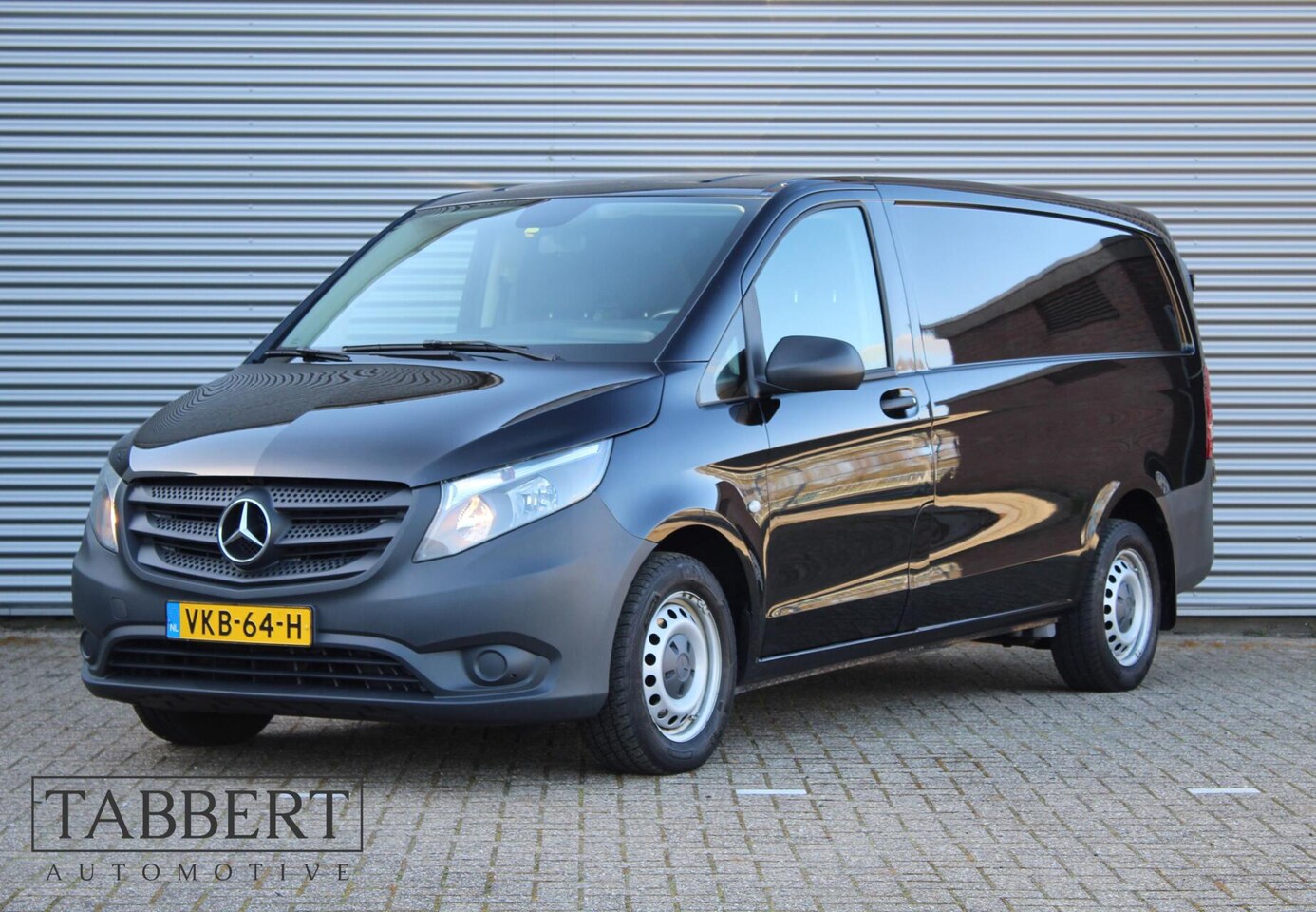 Mercedes-Benz Vito - Bestel 114 CDI Lang Airco Zwart 3 persoons - AutoWereld.nl