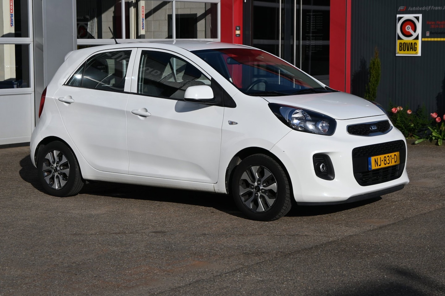 Kia Picanto - 1.0 CVVT EconomyPlusLine | Trekhaak | Airco | Navi | Camera | LM-Velgen - AutoWereld.nl