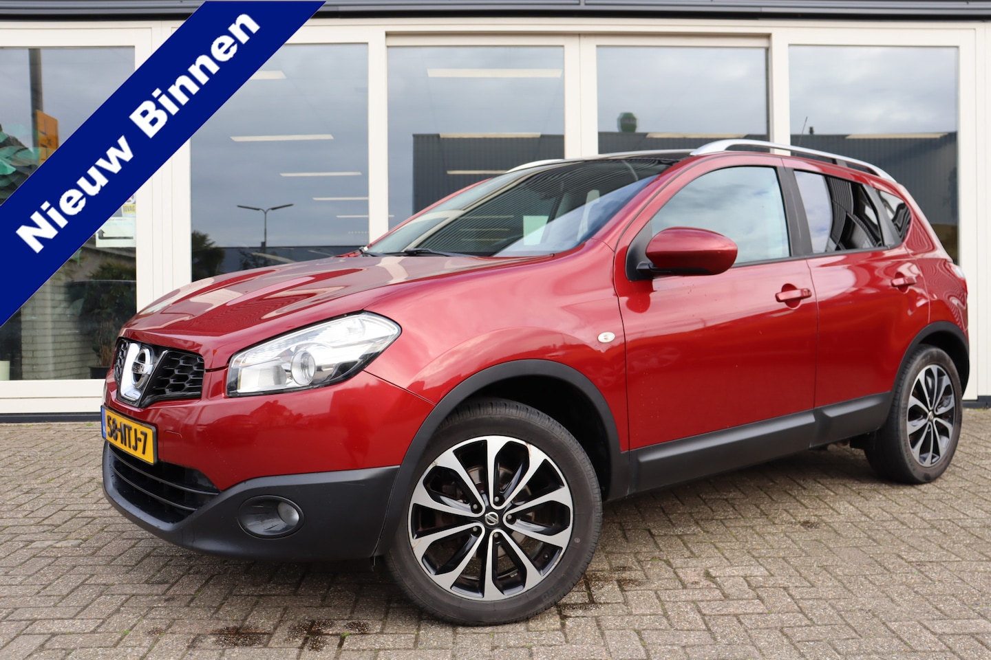 Nissan Qashqai - 2.0 Connect Edition 2.0 Connect Edition, Cruise Control, Airco, Camera, Trekhaak, Pano Prijs Is Rijklaar Inclu - AutoWereld.nl